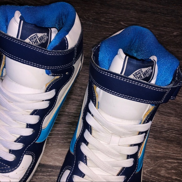 Vans Off the Wall Blue/white High-Top Sneakers - Picture 3 of 6